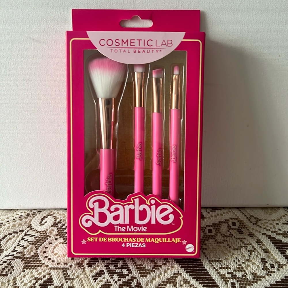 Barbie The Movie Makeup Brush Set Mexico Exclusive